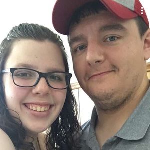 Meet your Posher, Dustin